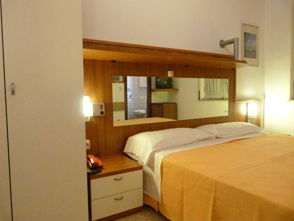 Hotel Bologna Σαν Μπενεντέτο ντελ Τρόντο Δωμάτιο φωτογραφία
