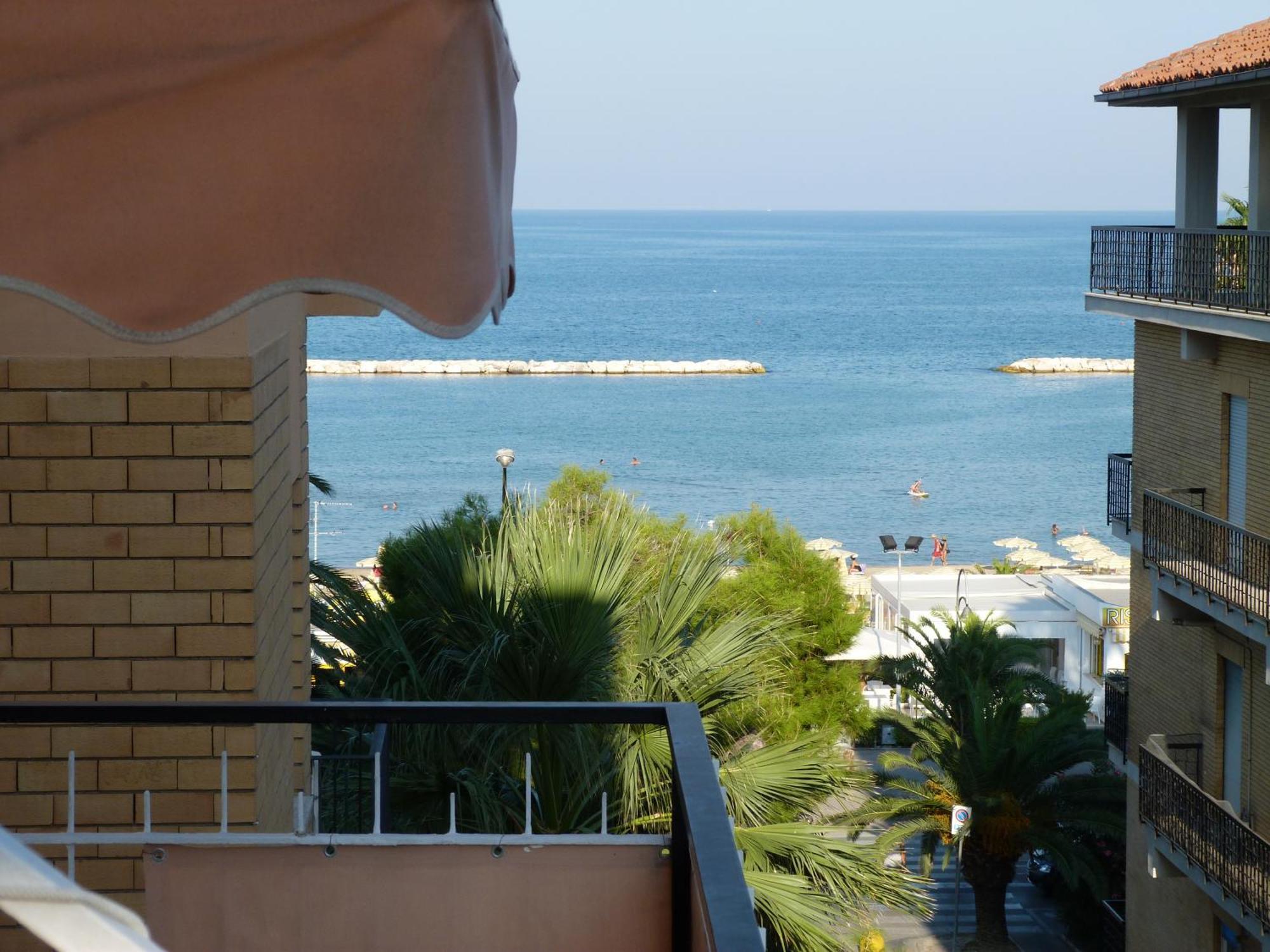Hotel Bologna Σαν Μπενεντέτο ντελ Τρόντο Εξωτερικό φωτογραφία