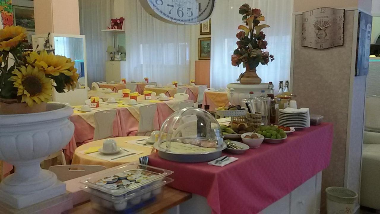 Hotel Bologna Σαν Μπενεντέτο ντελ Τρόντο Εξωτερικό φωτογραφία